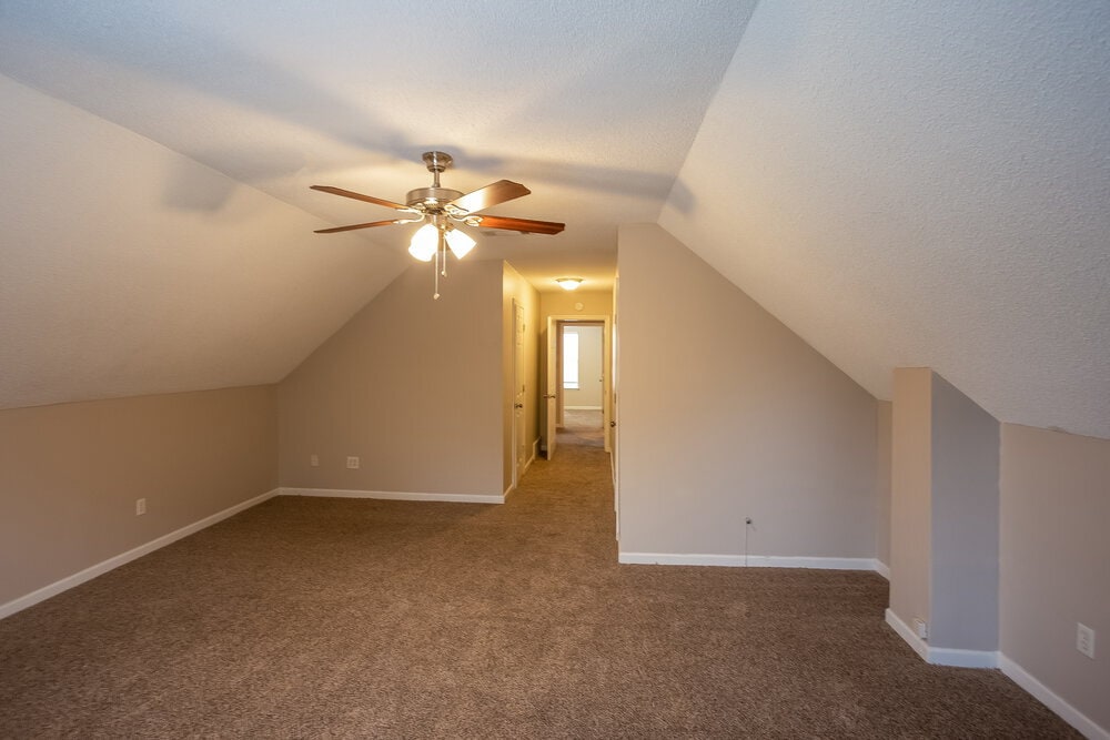 Building Photo - 6853 Ranch Ridge Cove E
