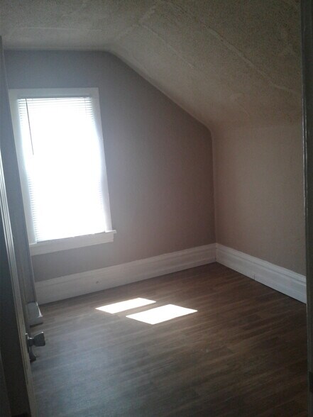 Primary Photo - 673 Dale Street North