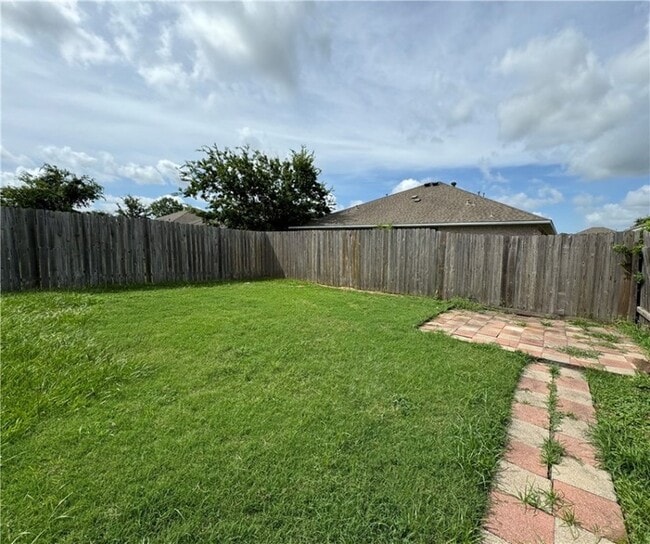 Building Photo - 2330 Trace Meadows