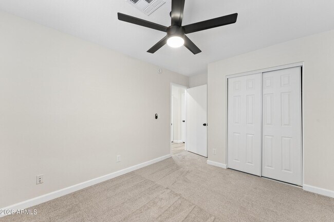 Building Photo - 7214 W Sierra Vista Dr
