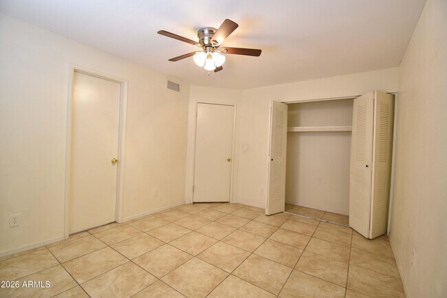 Building Photo - 3120 N 67th Ln