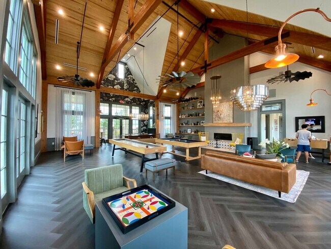 Building Photo - 2409 Rooster Ln