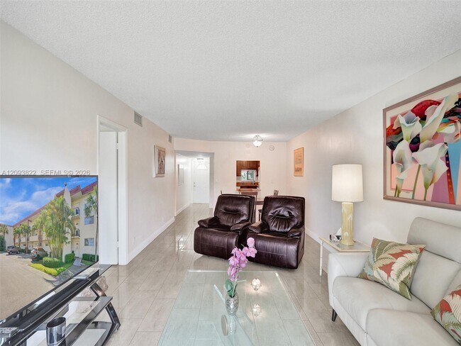 Building Photo - 8962 S Hollybrook Blvd