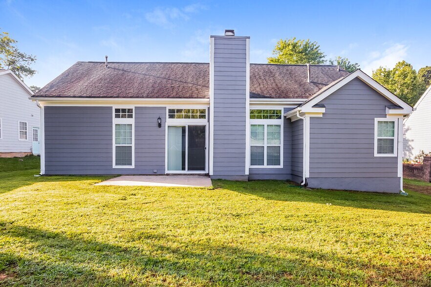 Building Photo - 6115 Sunstone Dr
