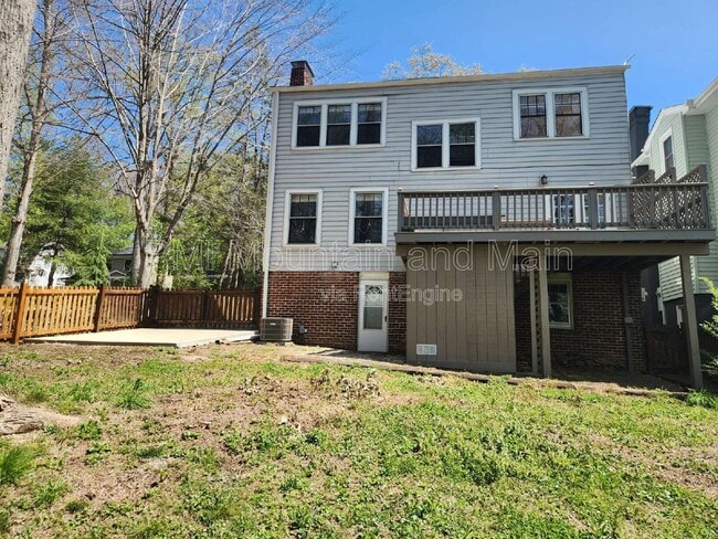 Building Photo - 39 Westover Dr