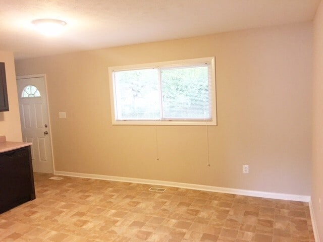 Building Photo - 3555 Dubarry Rd
