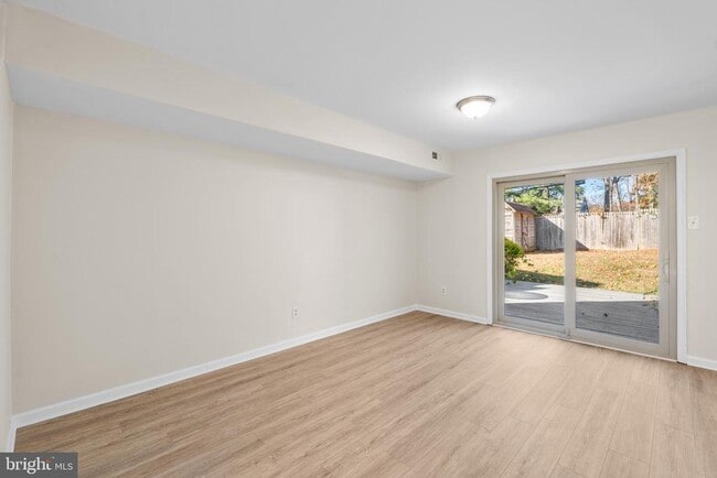 Building Photo - 3964 Bainbridge Ct