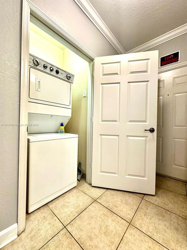 Building Photo - 1301 Tuscan Terrace