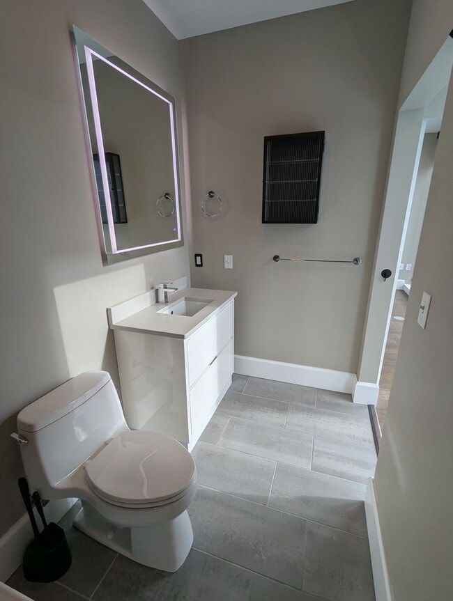 Building Photo - 1 Bedroom 1 Bathroom Condo in Downtown Pittsburgh