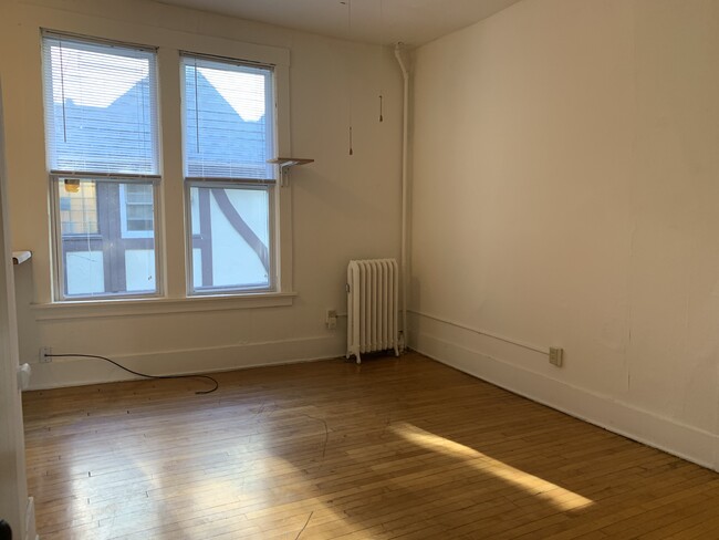 Building Photo - 250 Langdon St