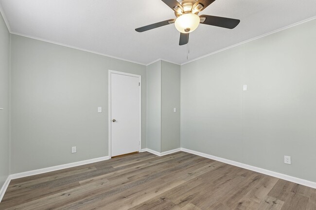 Building Photo - For Rent - Adorable 4BR 2BA house - East R...