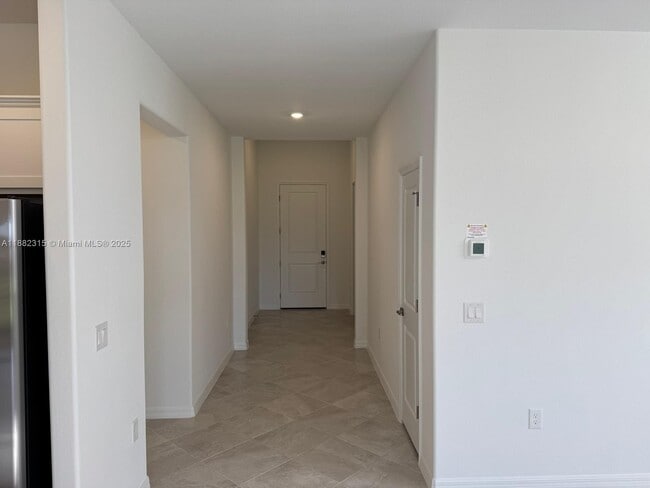 Building Photo - 14996 Palamos Cir