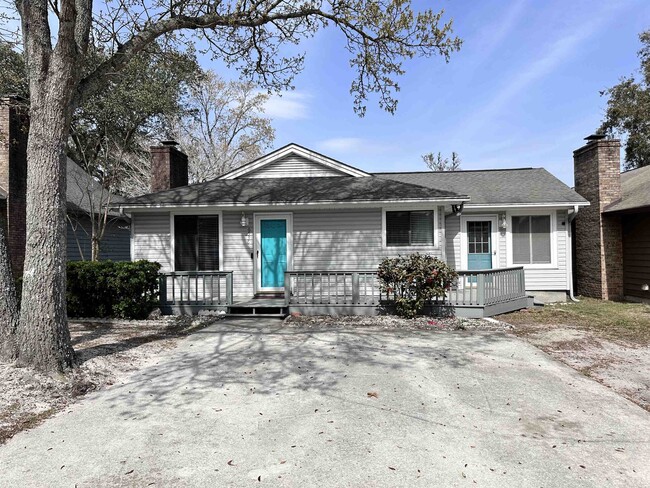 Building Photo - 6536 Valene Ct