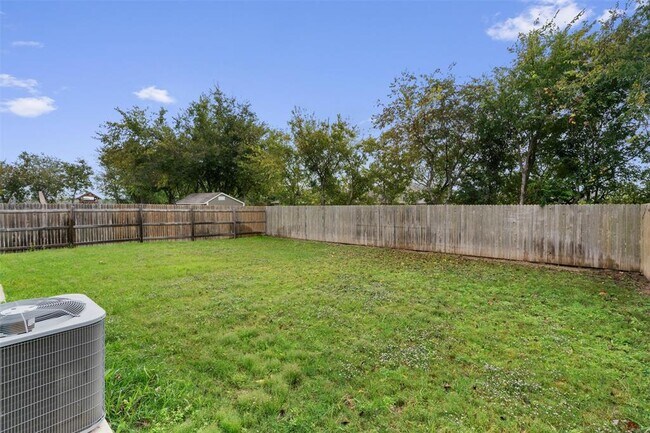 Building Photo - 500 Cassandra Dr