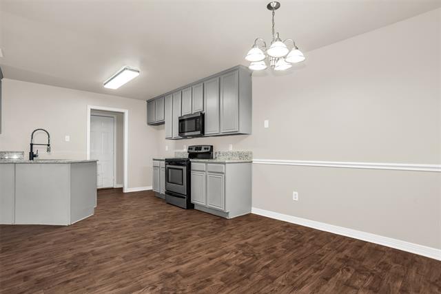 Building Photo - 2747 Malibu Ct