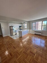 Building Photo - 230 Pelham Rd