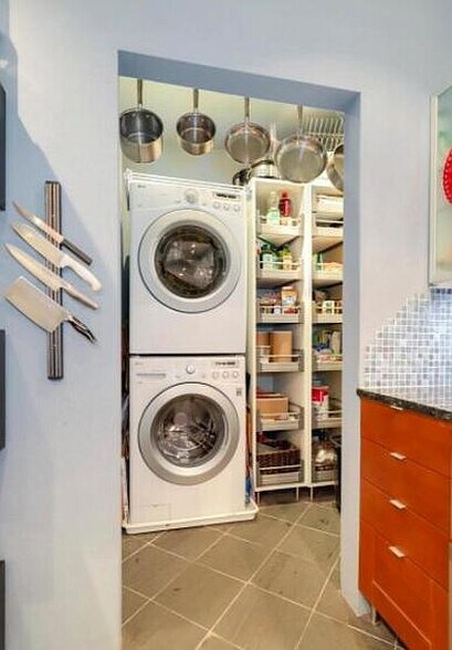 Building Photo - 1580 Spring Gate Dr