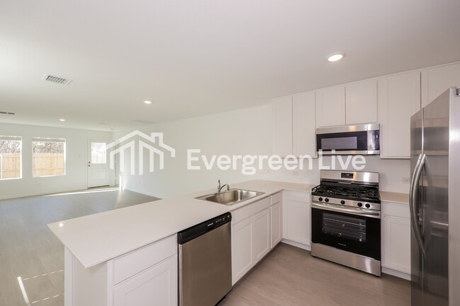 Building Photo - 10512 Desert Hawk Cir