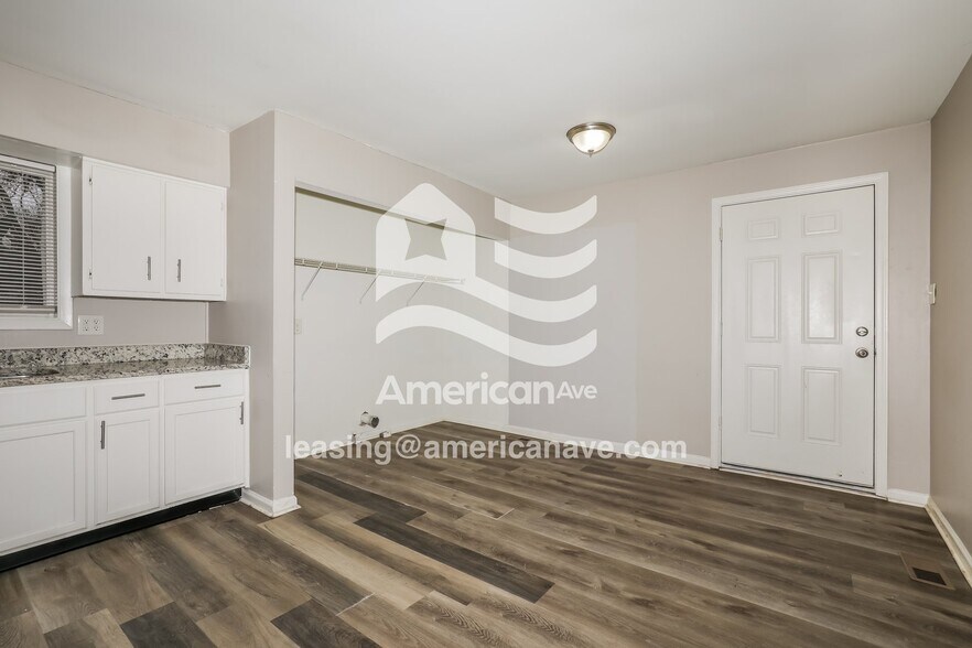 Building Photo - 4053 Arquette Dr