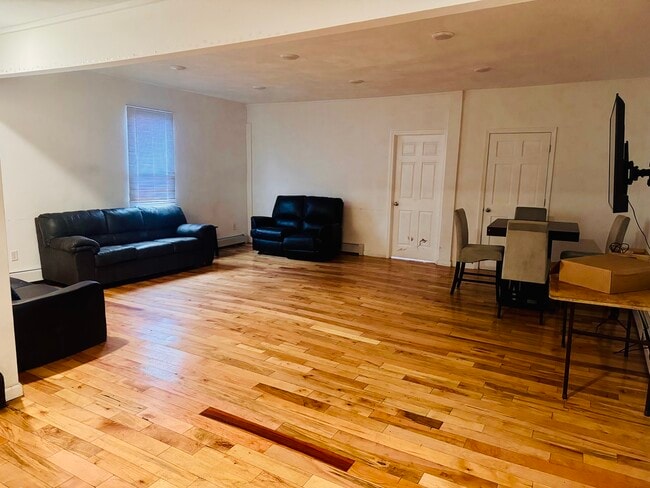 Building Photo - 41 Prospect Ave