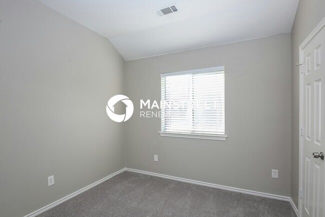 Building Photo - 4 Bedroom Pet-Friendly Home in Dallas, TX ...