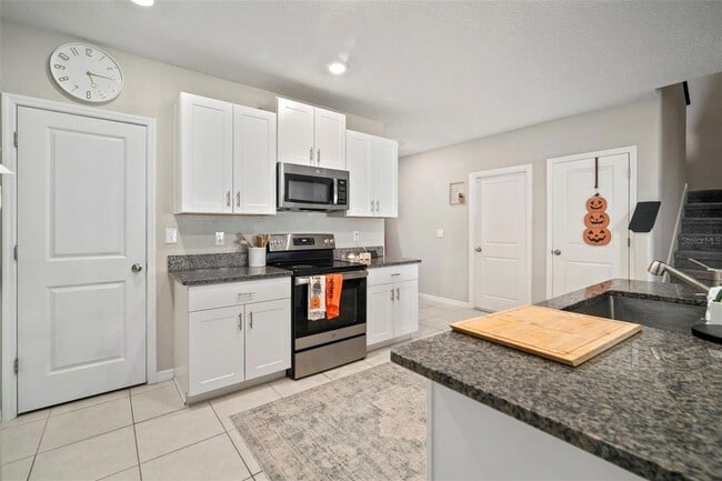 Building Photo - 5430 Blue Azure Dr