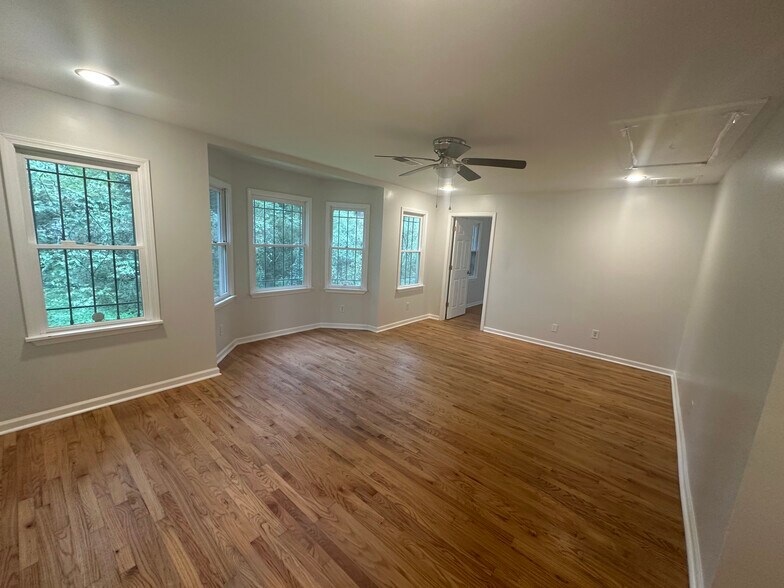 Huge second family room! - 349 Laquita Dr SE