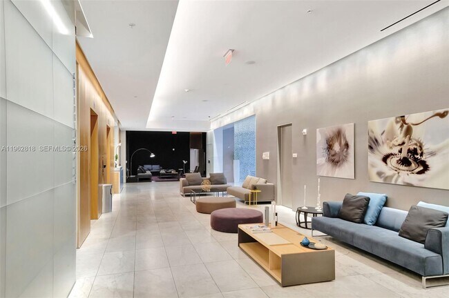 Building Photo - 88 SW 7th St