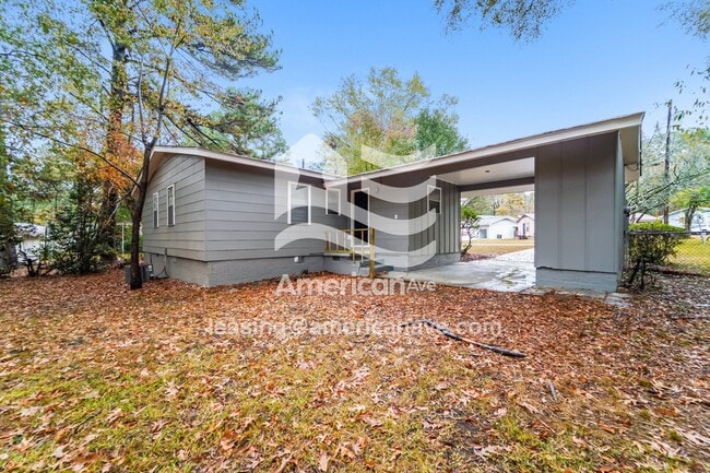 Building Photo - 573 N Park Ln