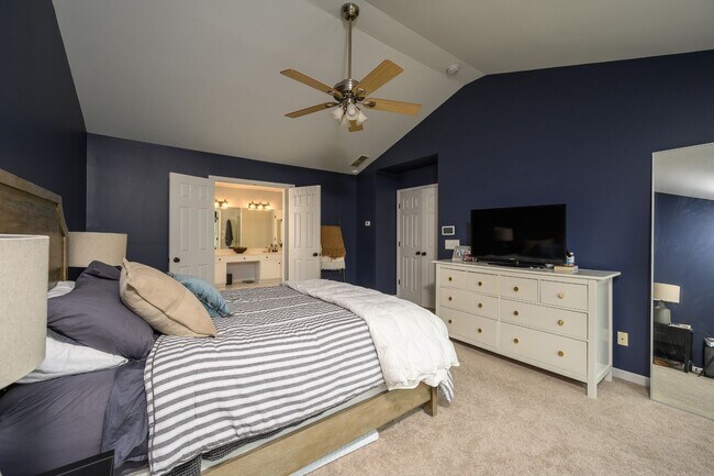 Building Photo - **UPDATED BRENTWOOD HOME THAT DOESN'T FEEL LIKE A RENTAL**