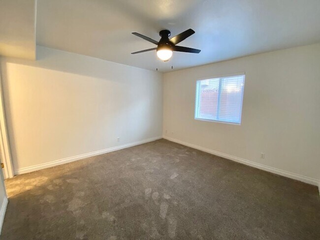 Building Photo - 766 N 2720 E