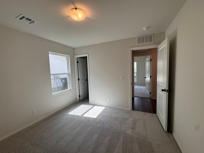 Building Photo - Brand New - 4 bedroom, 2.5 bath, 2 car garage in Bixby Ok