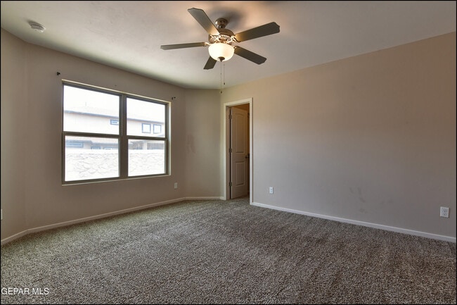 Building Photo - 621 Cedarwood Ave
