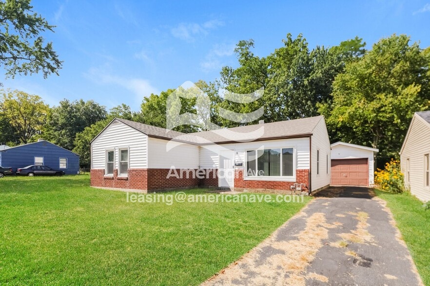 Building Photo - 649 Oakleaf Dr