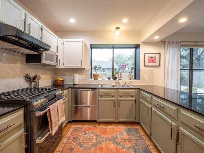 Building Photo - 5727 Abilene Trl