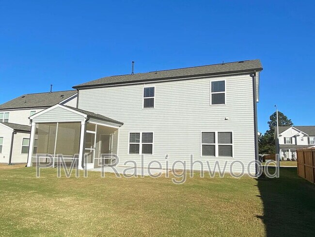 Building Photo - 2124 Fox Chapel Pl