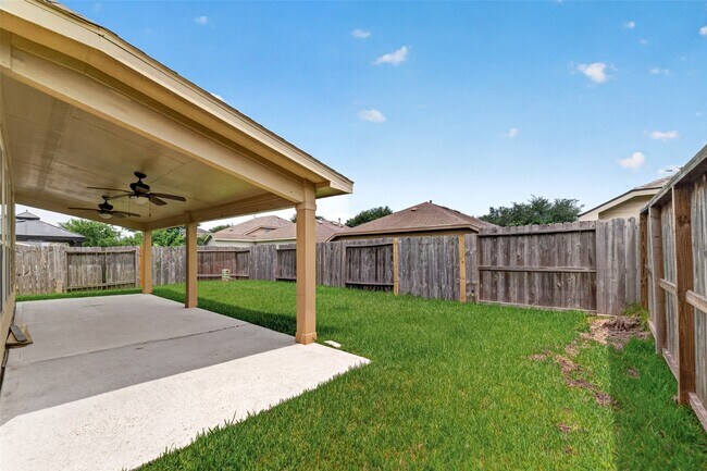 Building Photo - 16007 Hidden Manor Dr