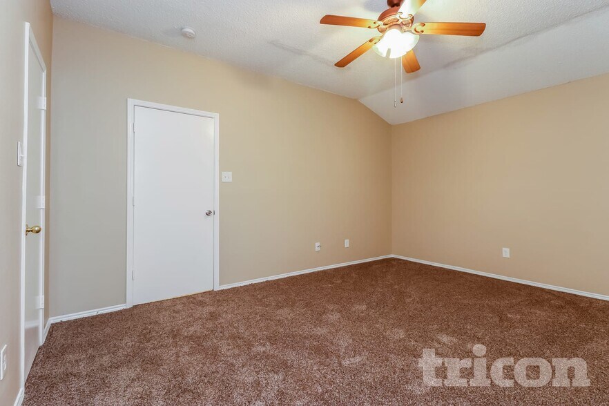 Building Photo - 6410 Juliette Run