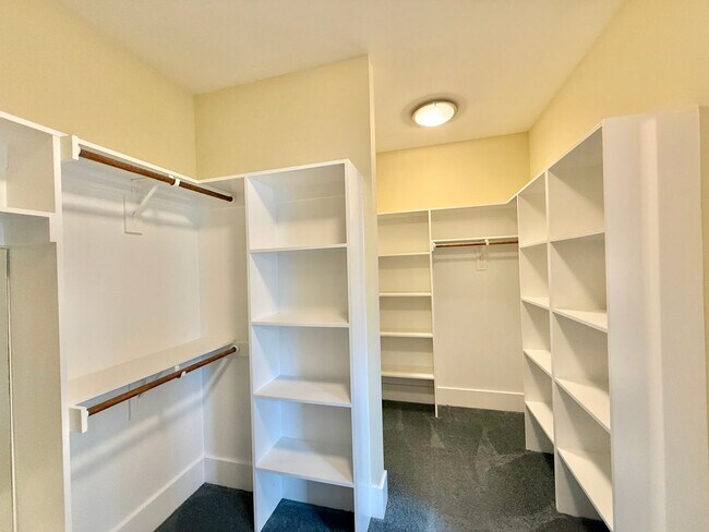 Building Photo - Modern 4BD, 3.5BA Raleigh Home on a Corner Lot with a 2-Car Attached Garage & Private Backyard in...