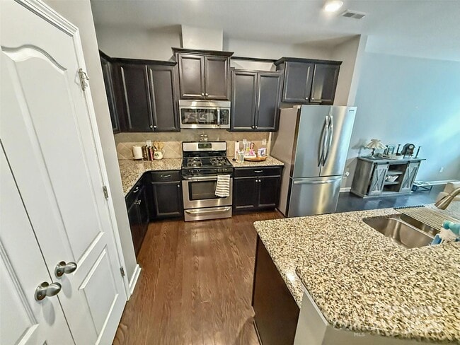 Building Photo - 2752 Sawbridge Ln