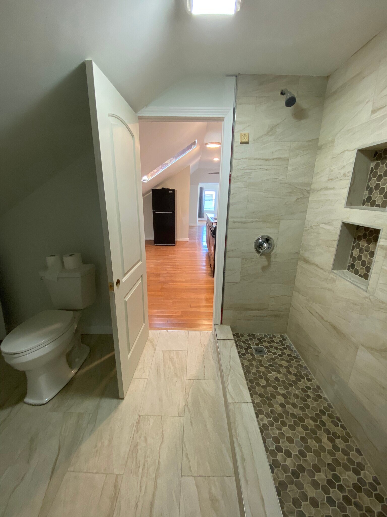 Building Photo - 22 Ledge St