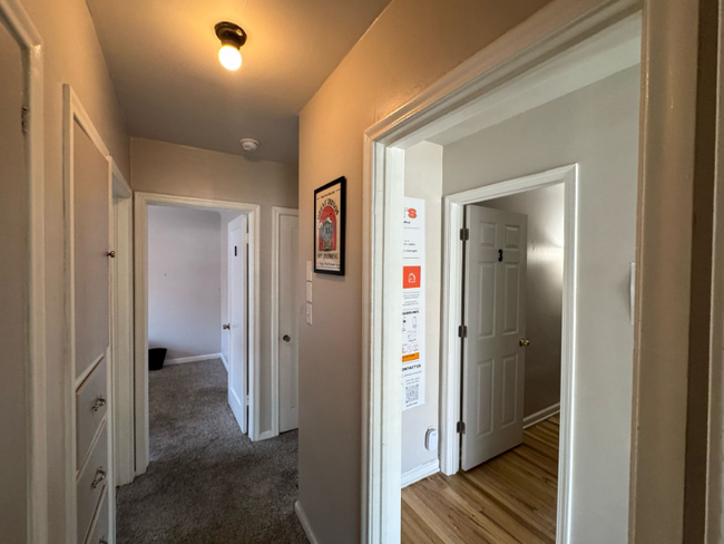 Building Photo - 2577 S 700 E