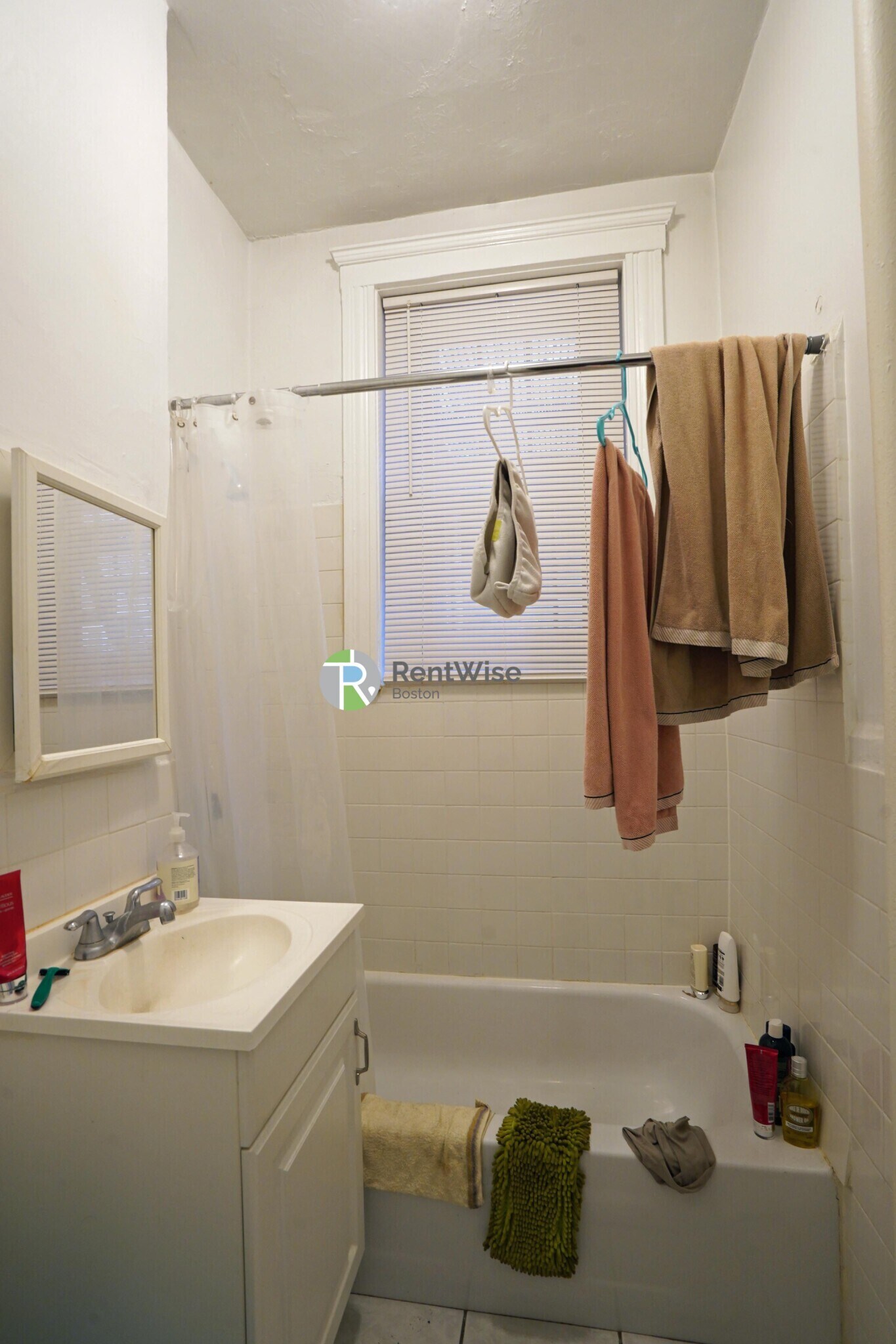 Building Photo - 1848 Commonwealth Ave