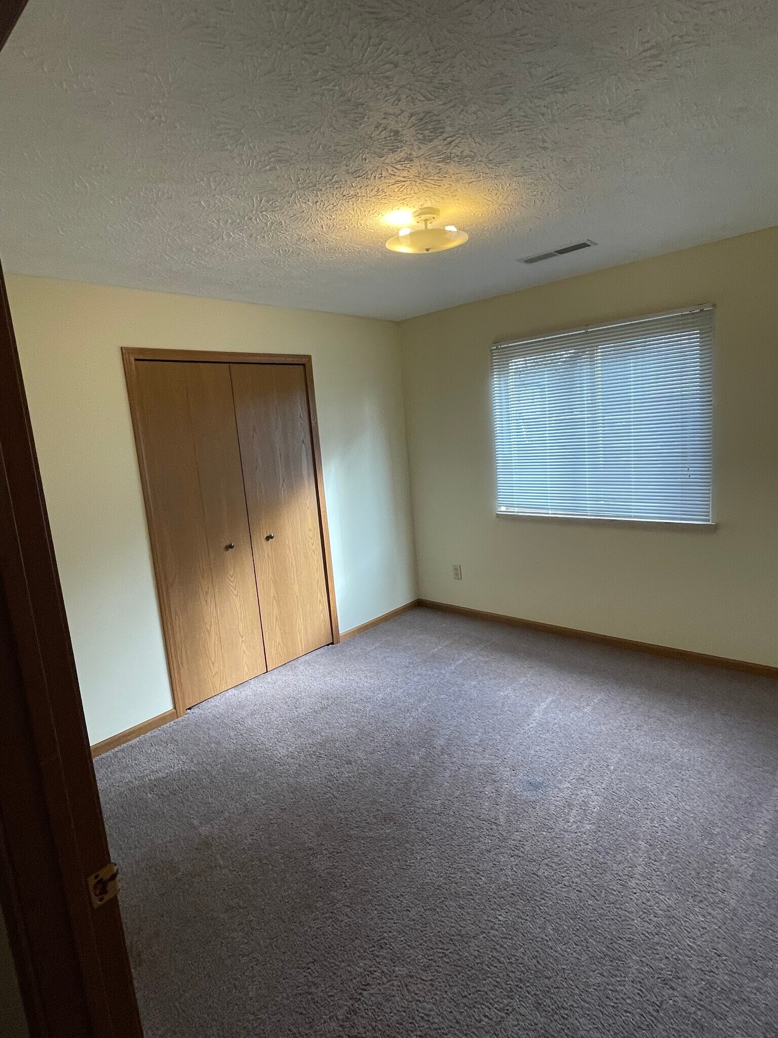 Building Photo - 204 Park Dr