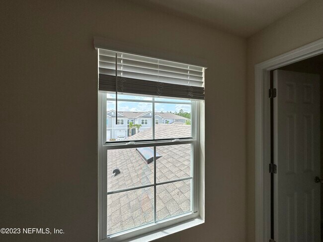 Building Photo - 110 Java Ln