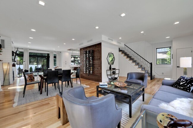 Building Photo - 528 Sagamore Ave