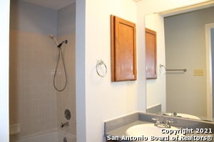 Building Photo - 7534 Windsor Oaks
