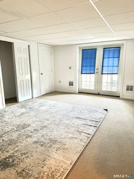 Building Photo - 611 Ocean Ave
