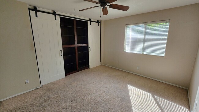 Building Photo - 3 Bedroom + Office Home in the Vineyards Community Near W Germann Rd and S Dobson Rd!