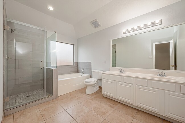 Building Photo - 1922 Bevington Oaks Cir